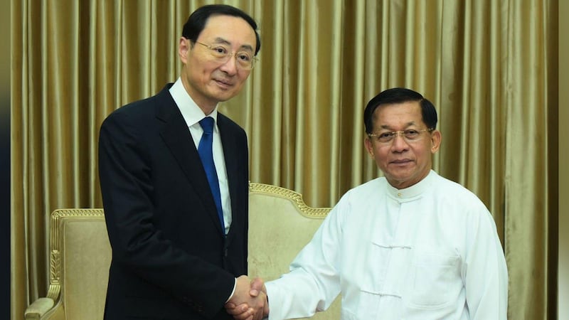 တရုတ်နိုင်ငံခြားရေးဝန်ကြီးဌာန ဒုတိယဝန်ကြီး မစ္စတာစွန်းဝေတုန်နှင့် ဗိုလ်ချုပ်မှူးကြီး မင်းအောင်လှိုင်တို့ ၂၀၂၄ ခုနှစ်၊ ဇန်နဝါရီလ ၅ ရက်နေ့က နေပြည်တော်တွင် တွေ့ဆုံစဉ်။ (Photo: Myanmar Military)