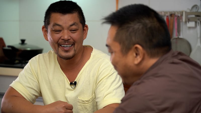 Winsen（左）出柜引来家庭革命